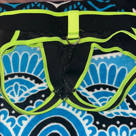 Men's Black and Neon Green Briefs - Picture 4 of 6
